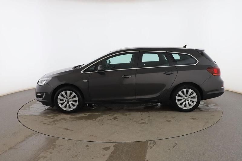 Usado Opel Astra Excellence 135 CV (99 kW) 2016 Gris Familiar