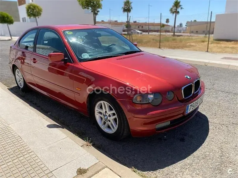 Usado BMW 318 143 CV (105 kW) 2003 Rojo Coupe