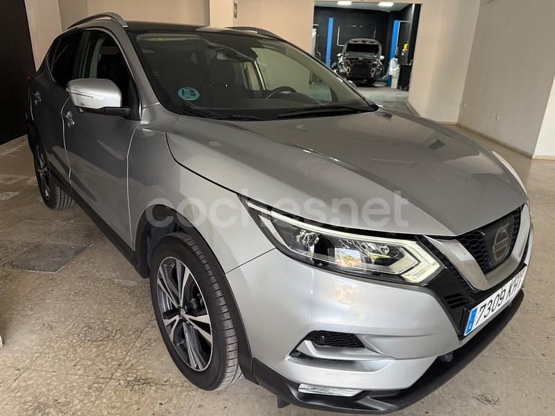Usado Nissan Qashqai N-Connecta 110 CV (80 kW) 2018 Gris / plata SUV