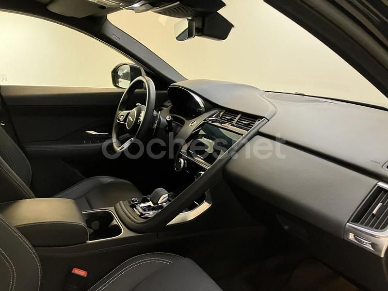 Usado Jaguar E-Pace R-Dynamic 163 CV (119 kW) 2024 Santorini black SUV
