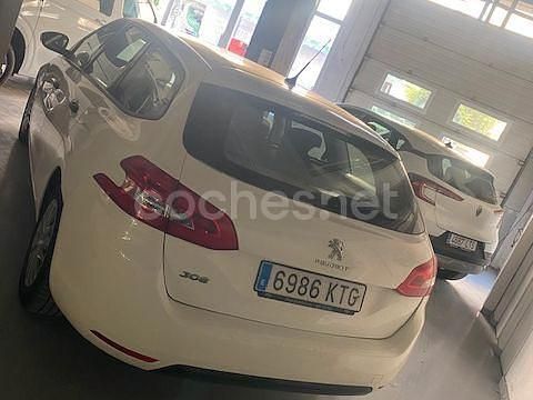 Usado Peugeot 308 SW Business-Line 100 CV (73 kW) 2019 Blanco Familiar