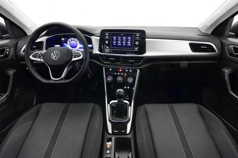 Usado VW T-Roc 111 CV (81 kW) 2022 Gris SUV