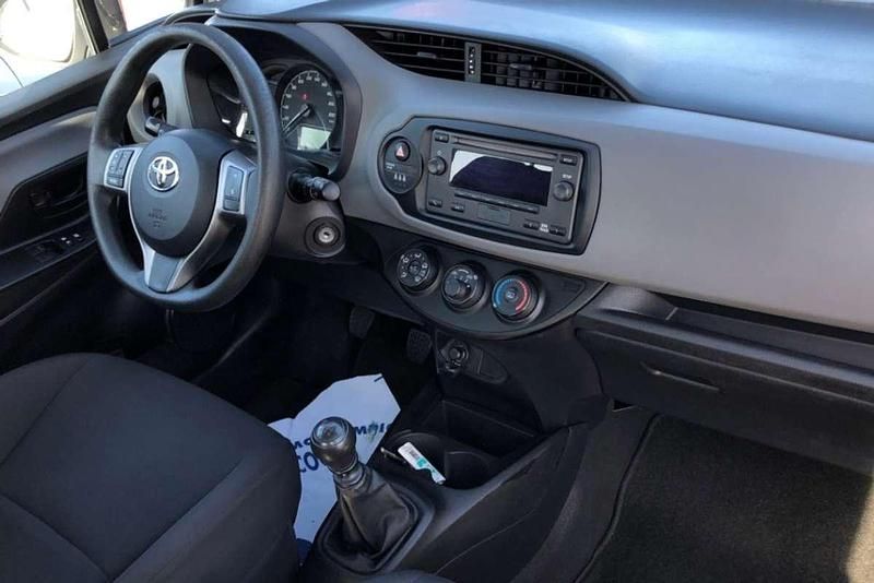 Brugt Toyota Yaris 111 HK (81 kW) 2019 Sølv Hatchback