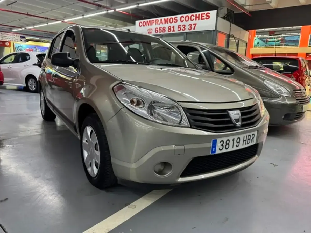 Usado Dacia Sandero Base 75 CV (55 kW) 2011