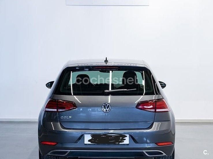 Usado VW Golf VII Sportline 150 CV (110 kW) 2019 Gris / plata Berlina