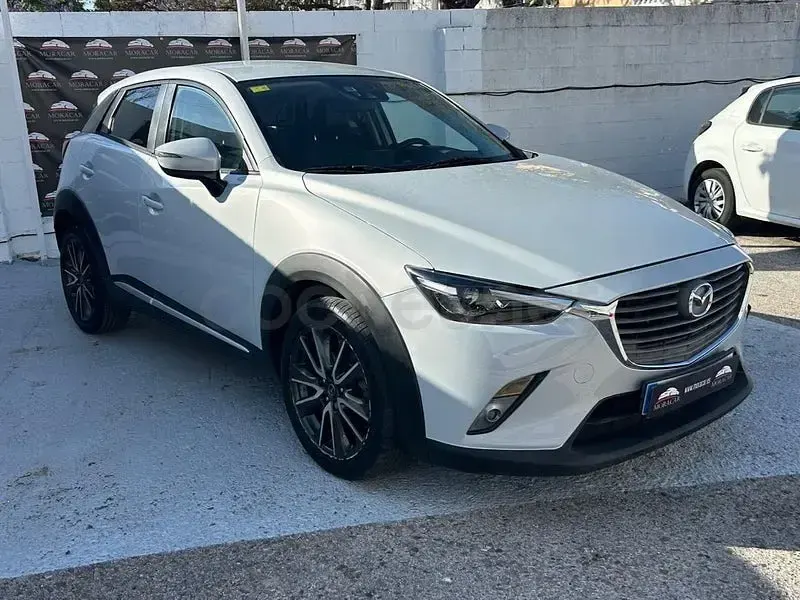 Usado Mazda CX-3 Luxury 105 CV (77 kW) 2015 Gris / plata SUV