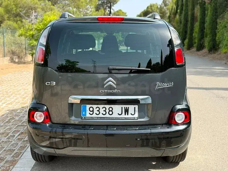 Usado Citroën C3 Picasso Feel 110 CV (80 kW) 2017 Gris / plata Monovolumen