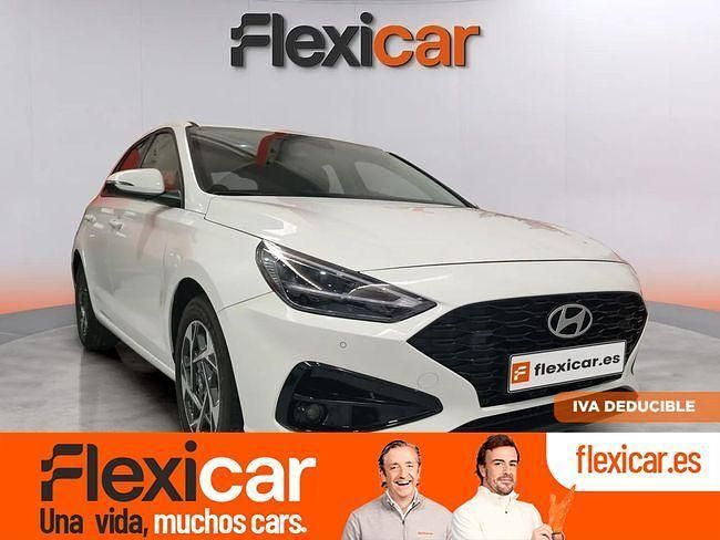 Blanco Usado 2024 Hyundai i30 Berlina | 19.970 € (Precio justo) - Imagen 1/4