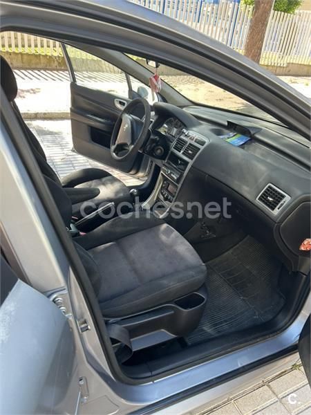 Gris / plata Usado 2004 Peugeot 307 Familiar | 2300 € (Precio justo) - Imagen 1/2