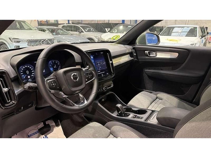 Usado Volvo XC40 Core 129 CV (94 kW) 2024 Verde SUV