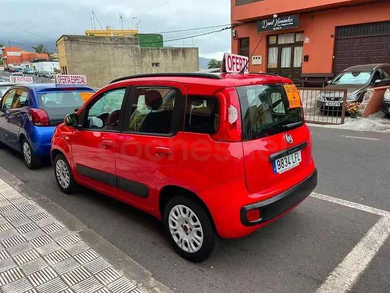 Usado Fiat Panda Easy 69 CV (50 kW) 2020 Rojo Utilitario