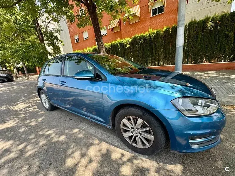 Usado VW Golf Sportsvan 110 CV (80 kW) 2015 Azul Monovolumen
