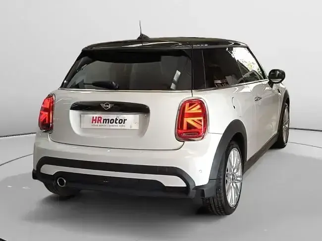 Usado Mini Cooper 136 CV (100 kW) 2023 Blanco Utilitario