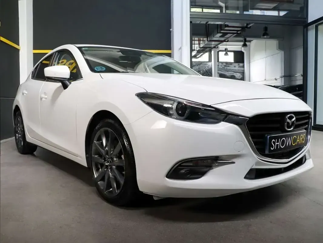 Usado Mazda 3 Style 150 CV (110 kW) 2018 Blanco Utilitario