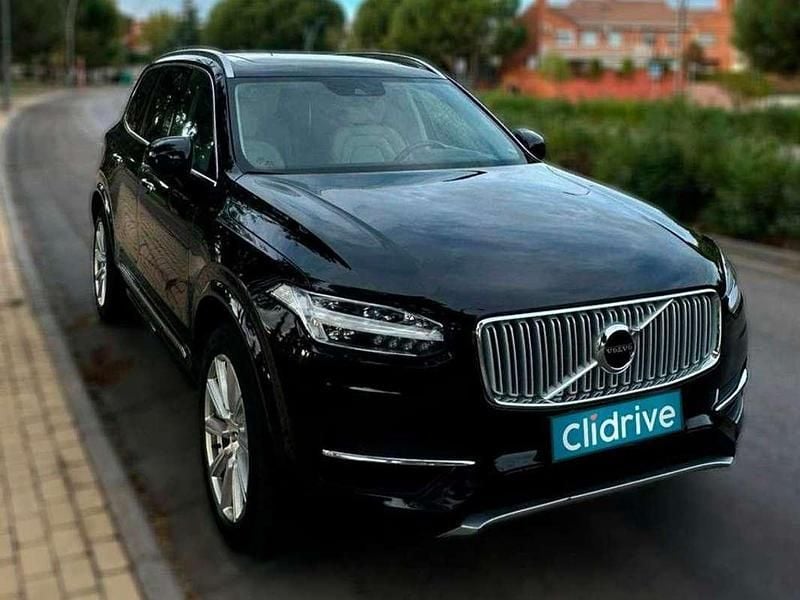 Usado Volvo XC90 Momentum 400 CV (294 kW) 2017 Negro SUV