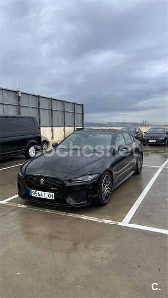 Usado Jaguar XE R-Dynamic 204 HP (150 kW) 2022 Preto Sedan