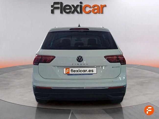 Usado VW Tiguan Life 245 CV (180 kW) 2022 Blanco SUV