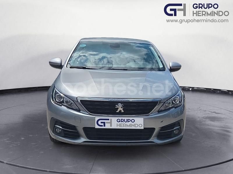 Usado Peugeot 308 Active 100 CV (73 kW) 2021 Gris Berlina