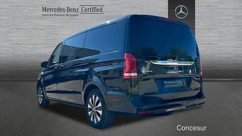 Usado Mercedes V250 190 CV (139 kW) 2023 Negro Monovolumen
