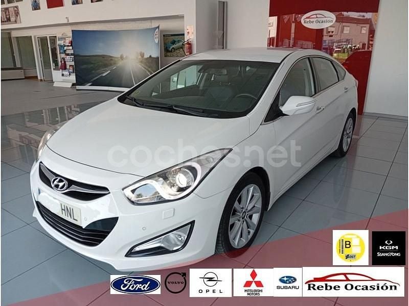 Usado Hyundai i40 Style 136 CV (100 kW) 2013 Blanco Berlina