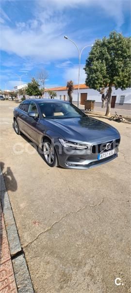 Usado Volvo S90 Momentum 190 CV (139 kW) 2018 Gris / plata Berlina