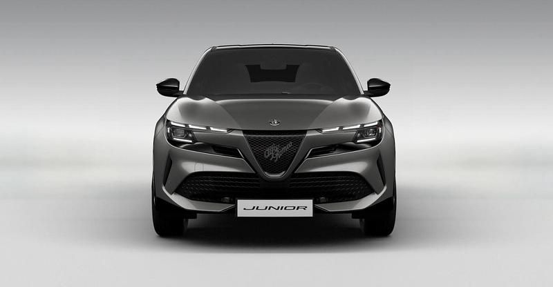 Nuevo Alfa Romeo Junior Edizione Speciale 145 CV (106 kW) 2026 Gris SUV