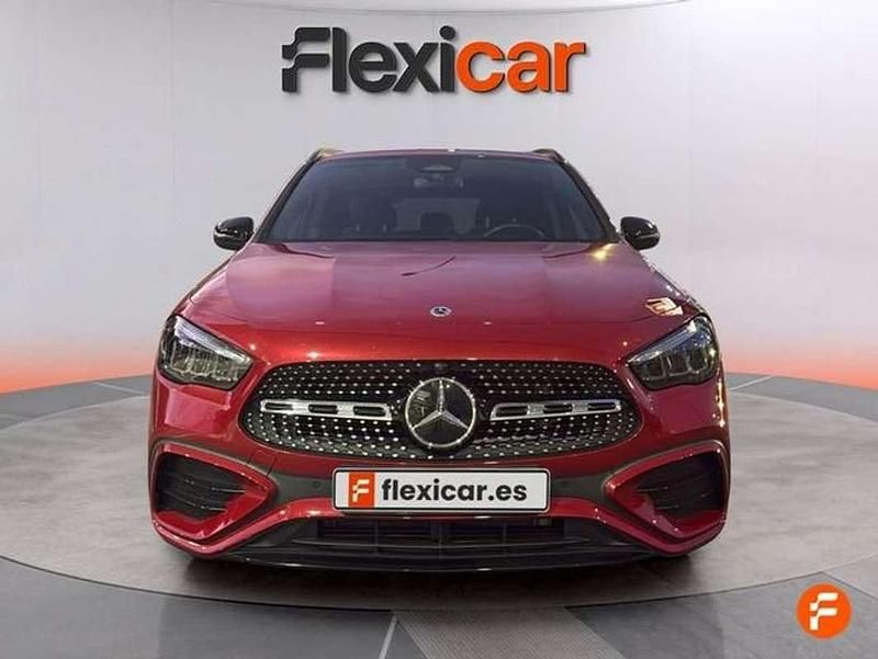 Usado Mercedes GLA200 150 CV (110 kW) 2025 Burdeos SUV