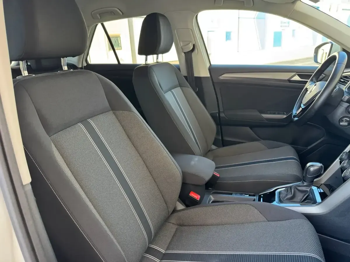 Usado VW T-Roc Life 150 CV (110 kW) 2022 Blanco SUV