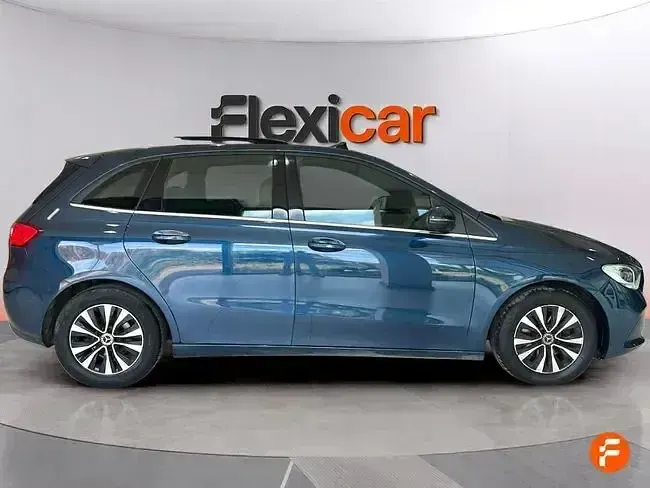 Usado Mercedes B180 116 CV (85 kW) 2019 Azul Utilitario