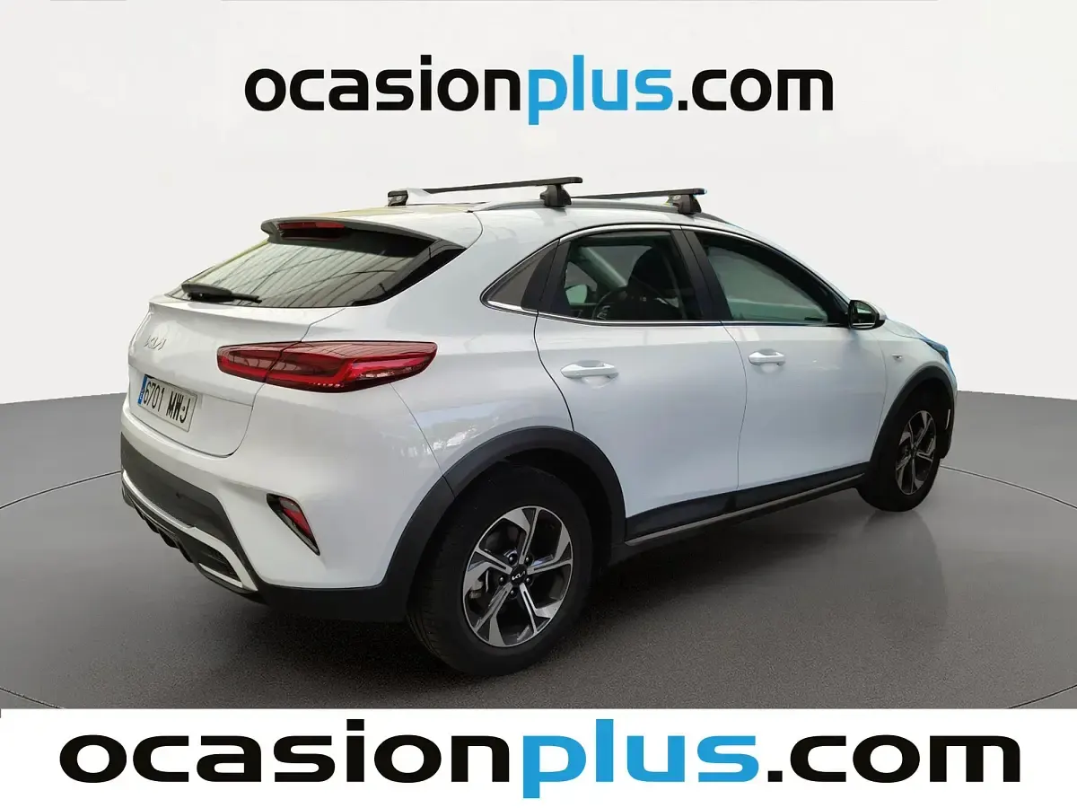 Usado Kia XCeed 101 CV (74 kW) 2024 Blanco SUV