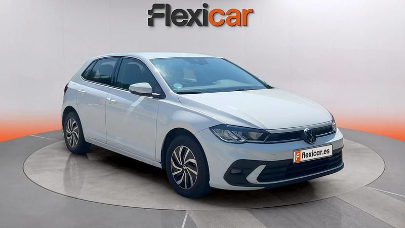 Usado VW Polo Life 95 CV (69 kW) 2023 Blanco Berlina