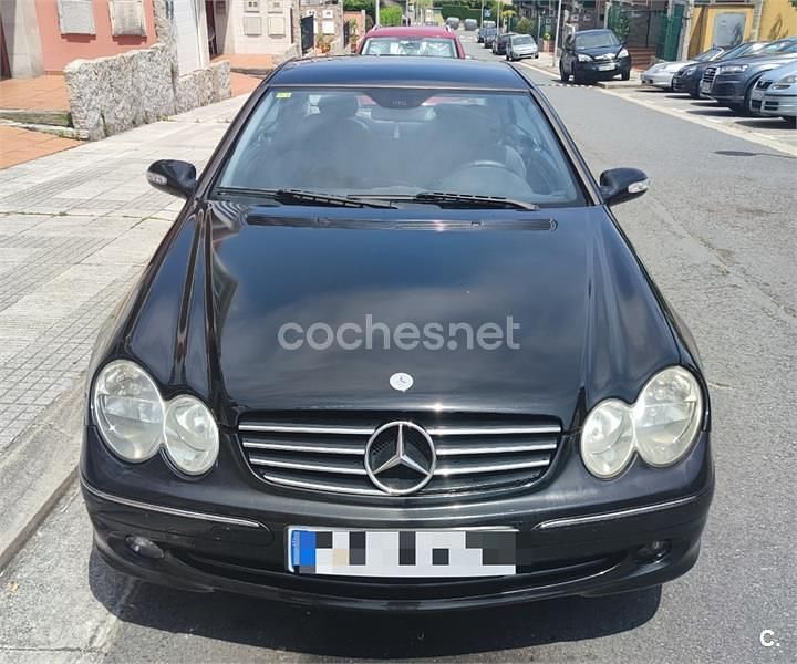 Negro Usado 2004 Mercedes CLK270 Avantgarde Coupe | 3500 € (Precio justo) - Imagen 1/4