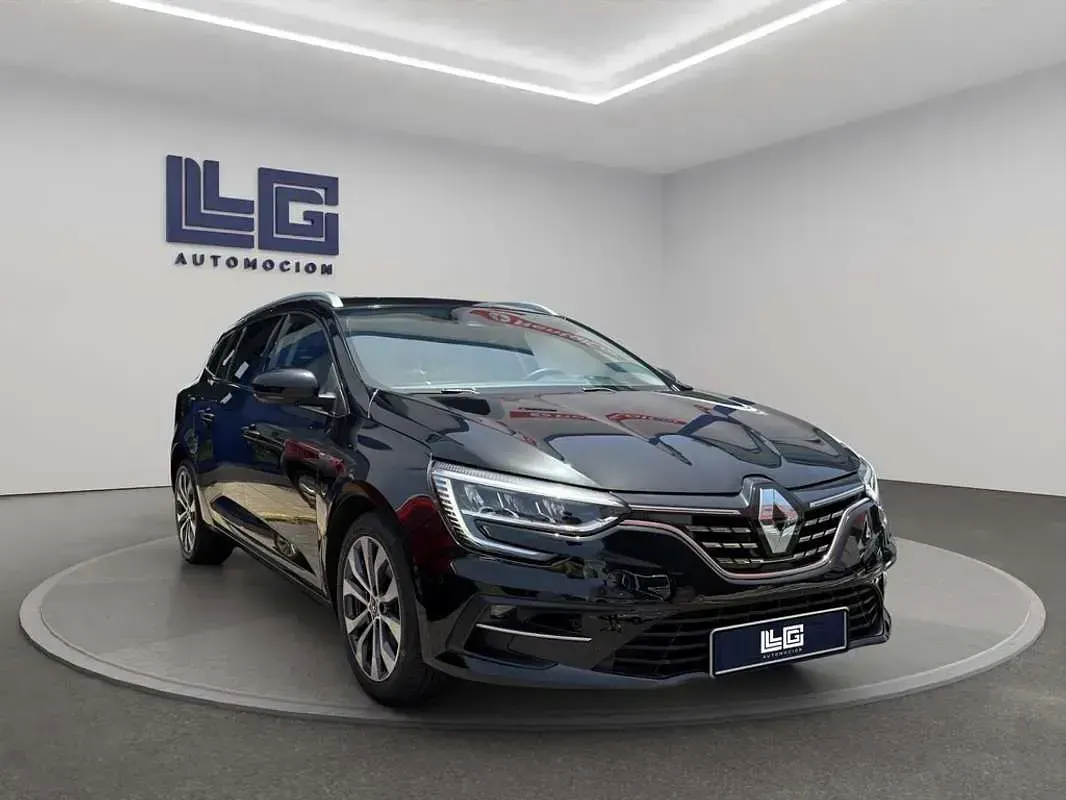 Usado Renault Mégane GrandTour Techno 140 CV (102 kW) 2022 Negro Familiar