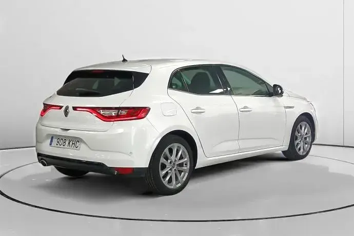 Usado Renault Mégane Zen 110 CV (80 kW) 2018