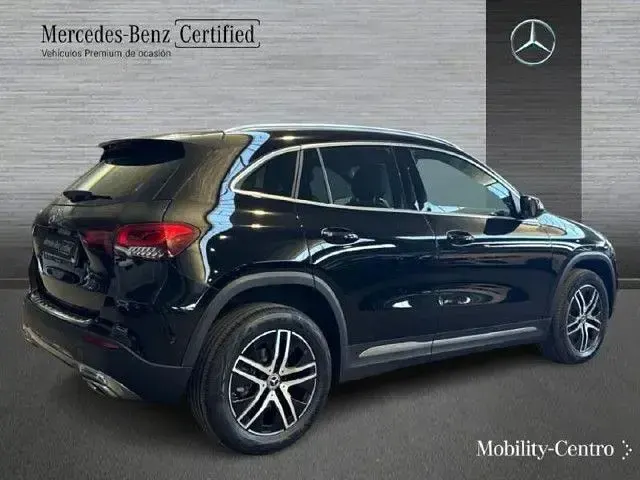 Usado Mercedes GLA200 Progressive 150 CV (110 kW) 2023 Nachtschwarz  unilack SUV