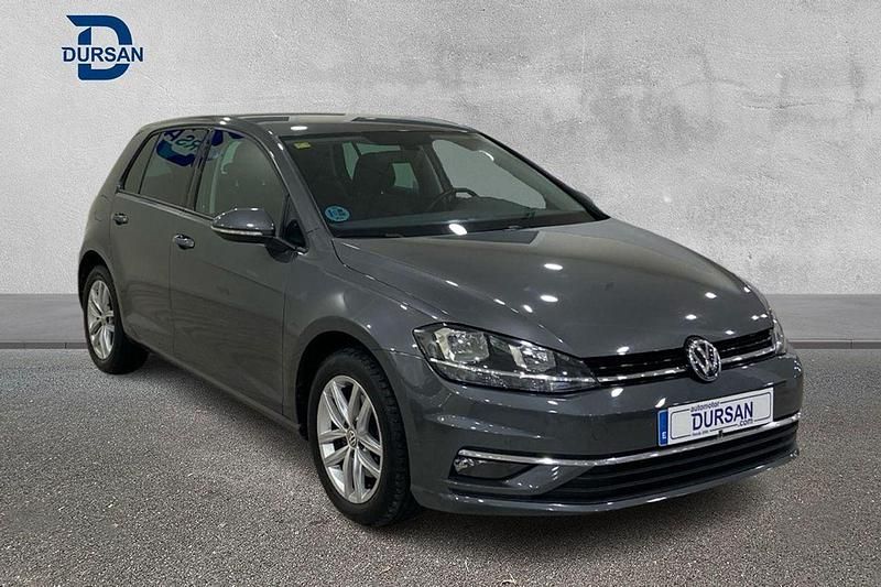 Usado VW Golf VII Advance 150 CV (110 kW) 2020 Gris Utilitario