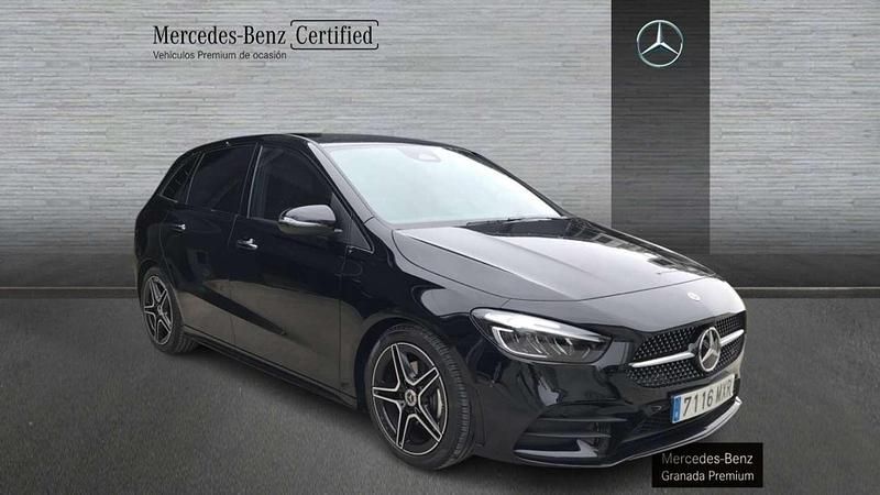 Usado Mercedes B200 150 CV (110 kW) 2025 Negro Monovolumen