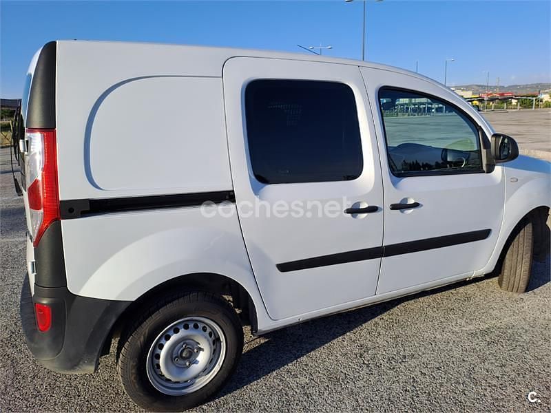 Usado Renault Kangoo 75 CV (55 kW) 2015 Blanco Familiar