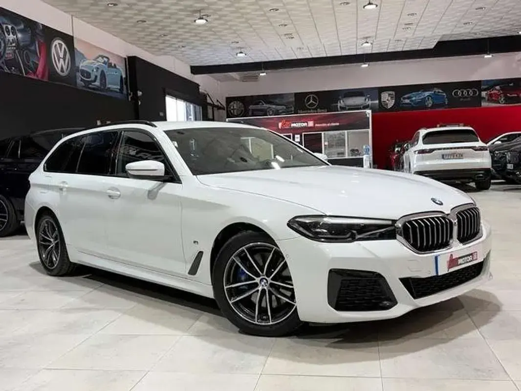 Usado BMW 520 Comfort Edition 190 CV (139 kW) 2022 Blanco Berlina