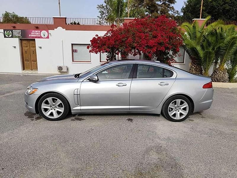 Usado Jaguar XF Premium Luxury 298 CV (219 kW) 2009 Plateado Berlina