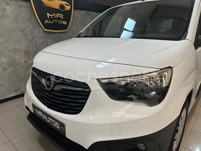 Usado Opel Combo Life Expression 102 CV (75 kW) 2019 Blanco Monovolumen