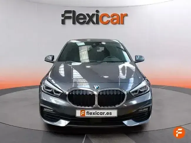 Usado BMW 116 116 CV (85 kW) 2021 Gris / plata Utilitario