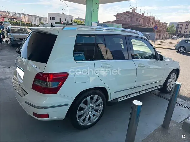 Usado Mercedes GLK220 170 CV (125 kW) 2013 Blanco SUV