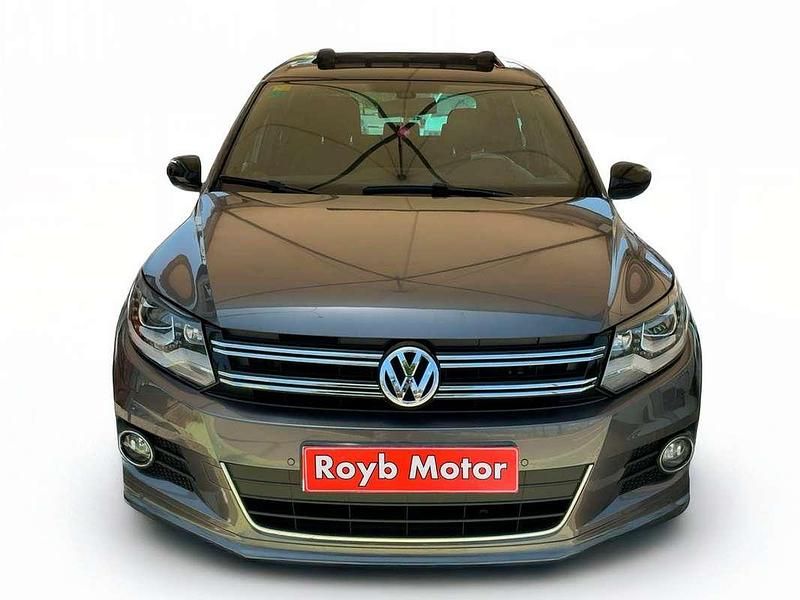 Usado VW Tiguan 140 CV (102 kW) 2015 Gris / plata SUV