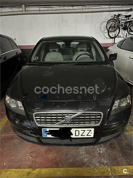 Usado Volvo S40 Momentum 136 CV (100 kW) 2006 Negro Berlina