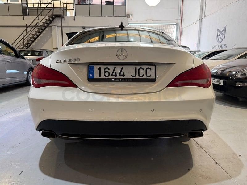 Usado Mercedes CLA200 AMG line 156 CV (114 kW) 2014 Blanco Berlina