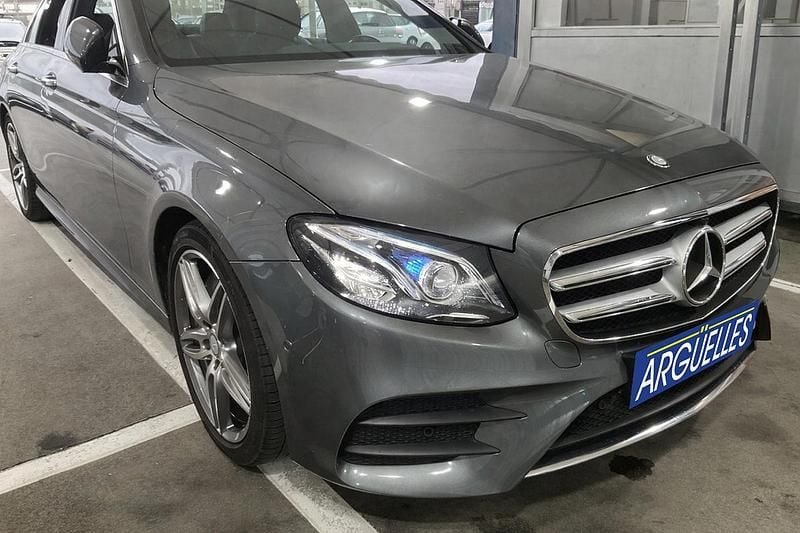 Usado Mercedes E350 AMG line 258 CV (189 kW) 2016 Gris Berlina