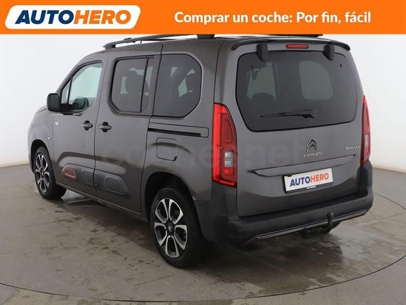 Usado Citroën Berlingo Shine 102 CV (75 kW) 2021 Gris / plata Monovolumen