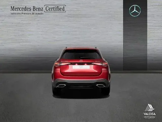 Usado Mercedes GLC200 204 CV (150 kW) 2025 Manufaktur rojo patagonia SUV