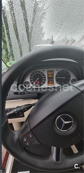 Usado Mercedes B160 95 CV (69 kW) 2011 Rojo Monovolumen